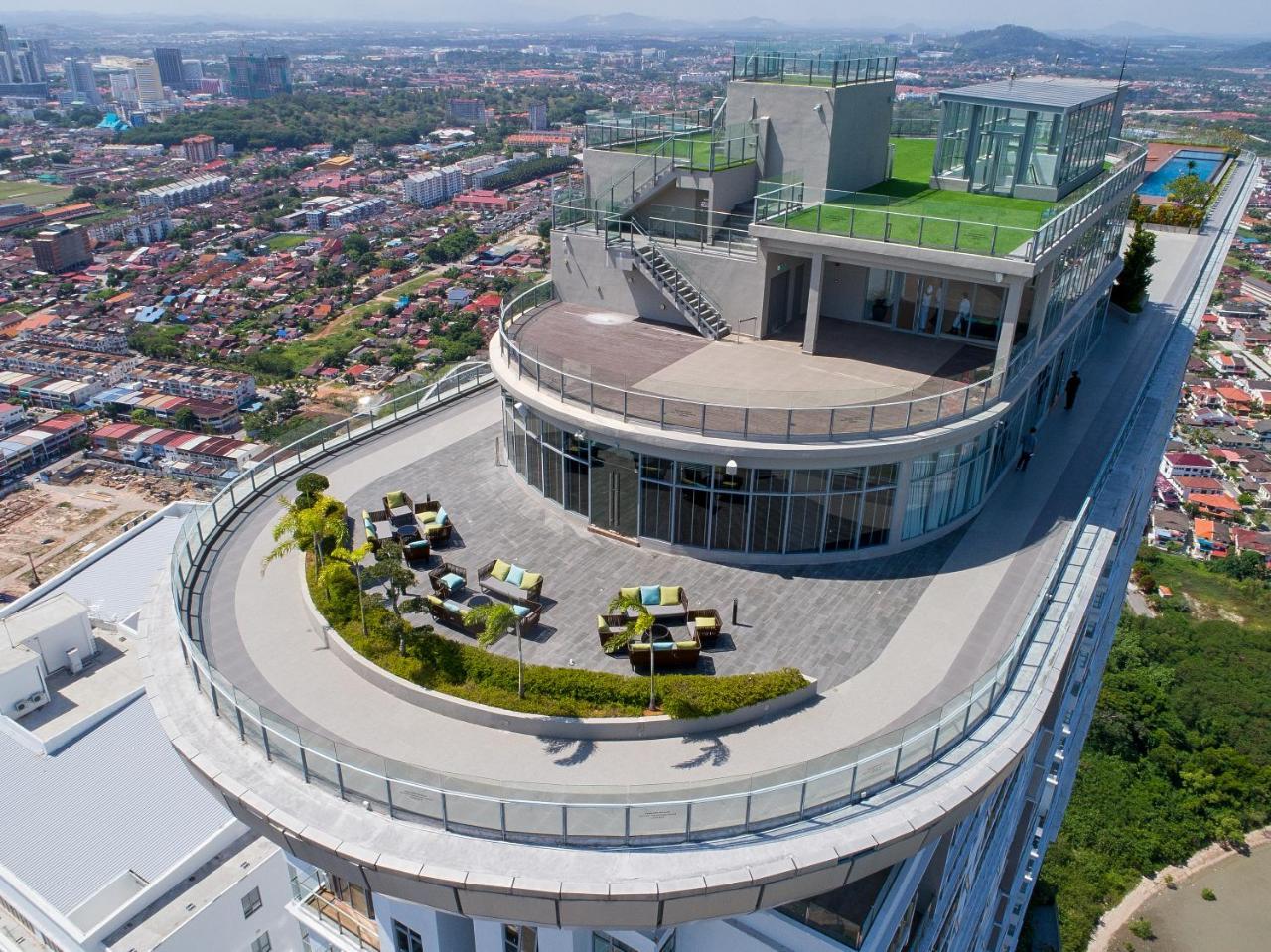 แฮตเทน เพลซ มะละกา Hotel Malacca ภายนอก รูปภาพ The Sky Garden
